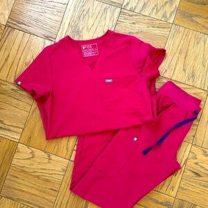 Xs pants, small top scrubs